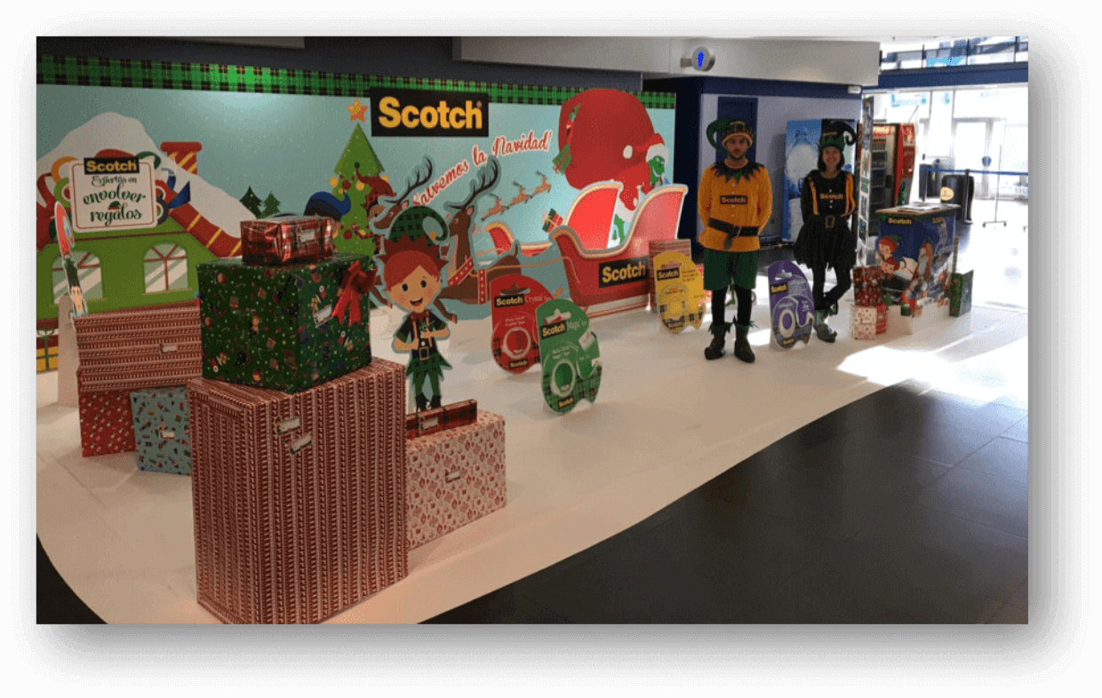 Campaña de Scotch de elfos navideños. Acciones de marca y brand experience